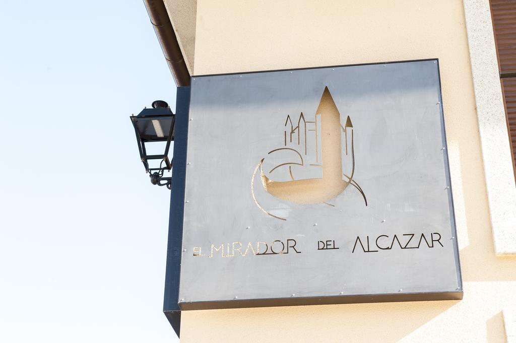 El Mirador Del Alcazar Aparthotel Segovia Exterior photo